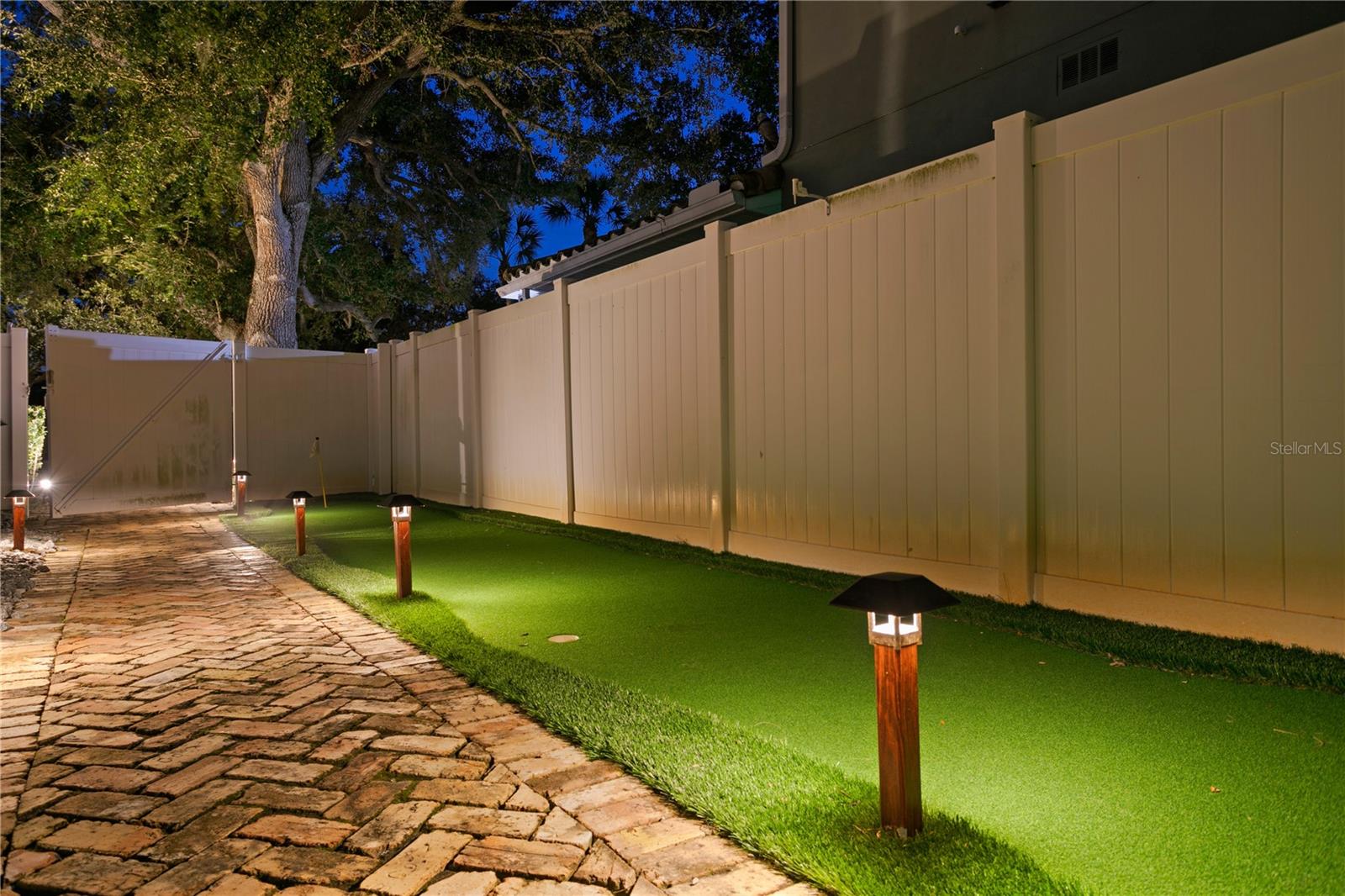 Image 93 of 93 For 4007 Horatio Street