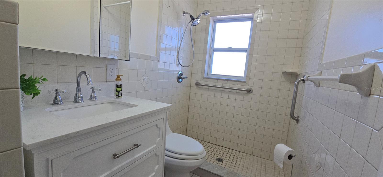 Listing photo id 24 for 6368 Spring Hill Drive