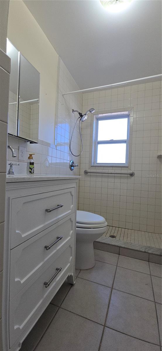 Listing photo id 27 for 6368 Spring Hill Drive