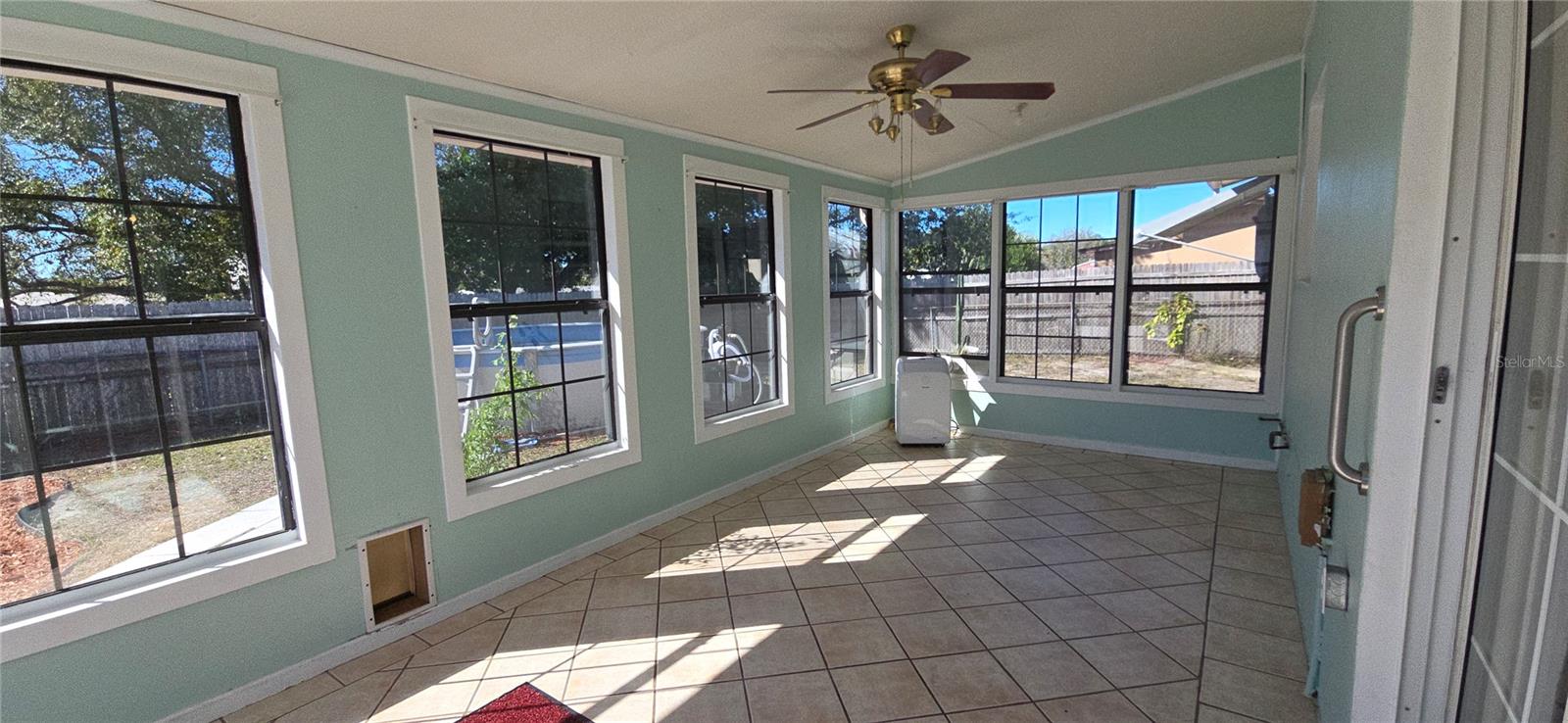 Listing photo id 39 for 6368 Spring Hill Drive