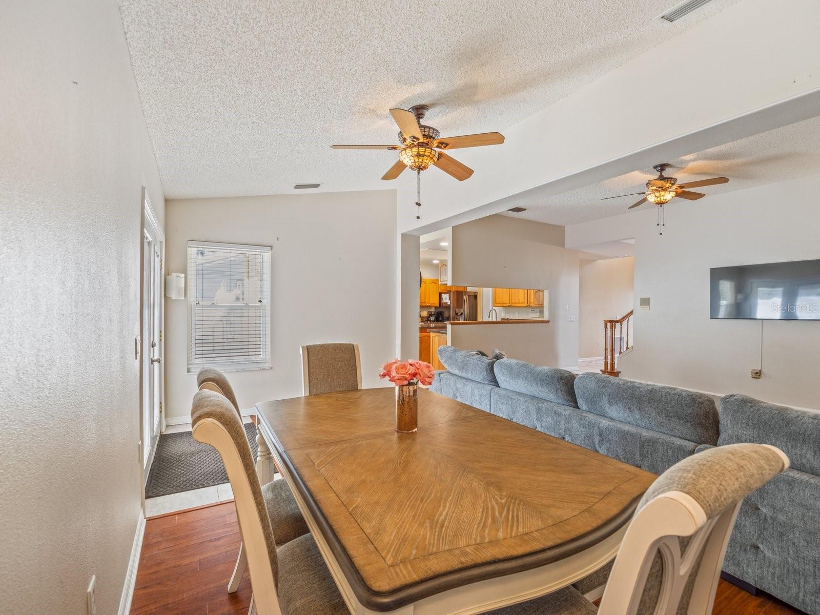 Image 14 of 56 For 4738 Innisfil Street