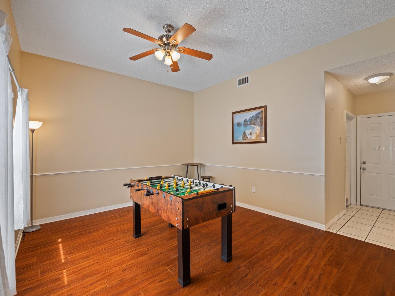 Image 23 of 56 For 4738 Innisfil Street