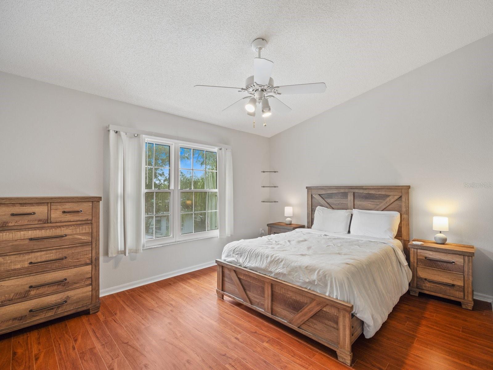 Image 35 of 56 For 4738 Innisfil Street