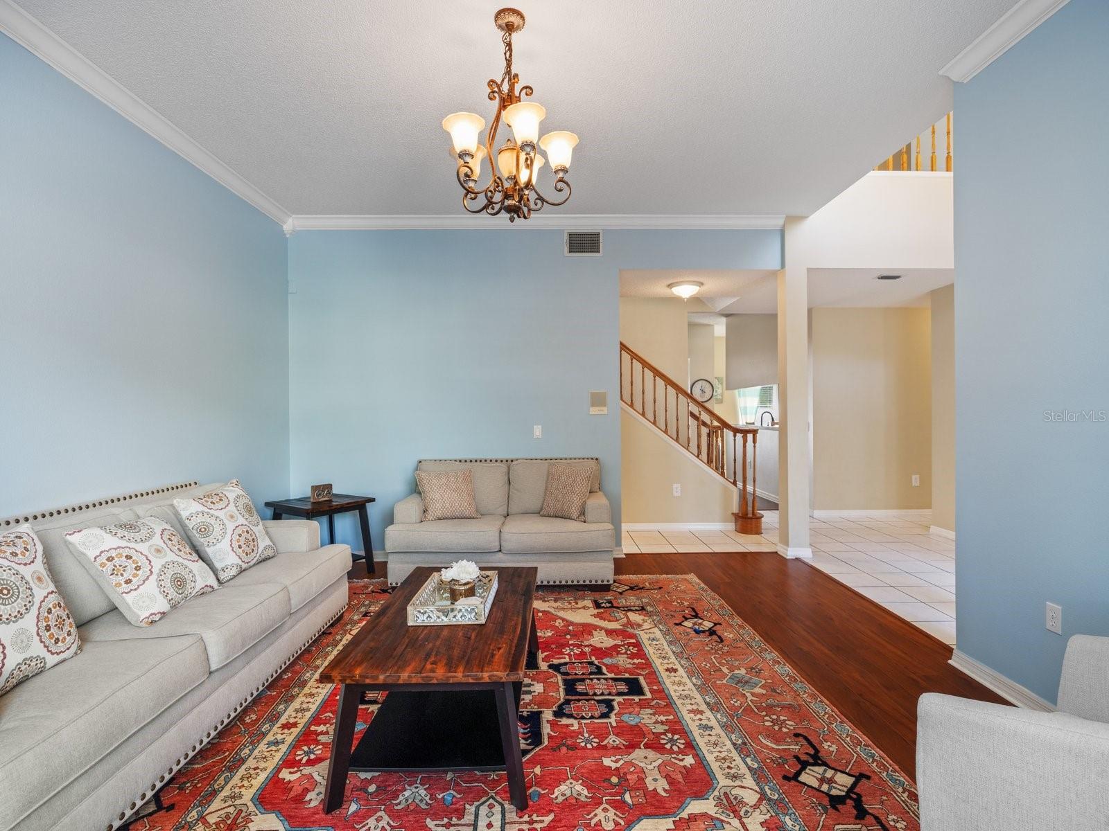 Image 7 of 56 For 4738 Innisfil Street