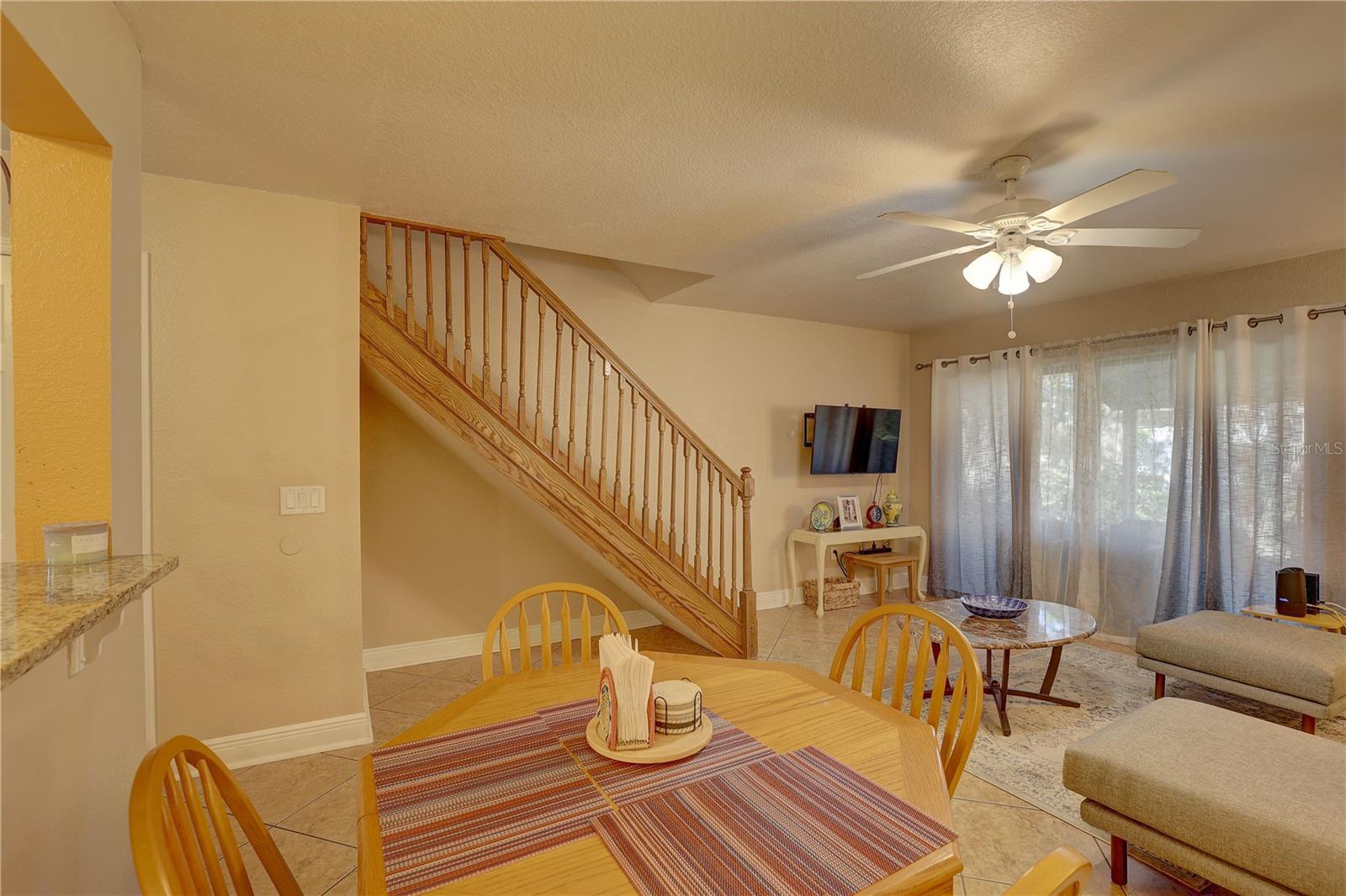 Listing photo id 10 for 3903 Brigadoon Circle