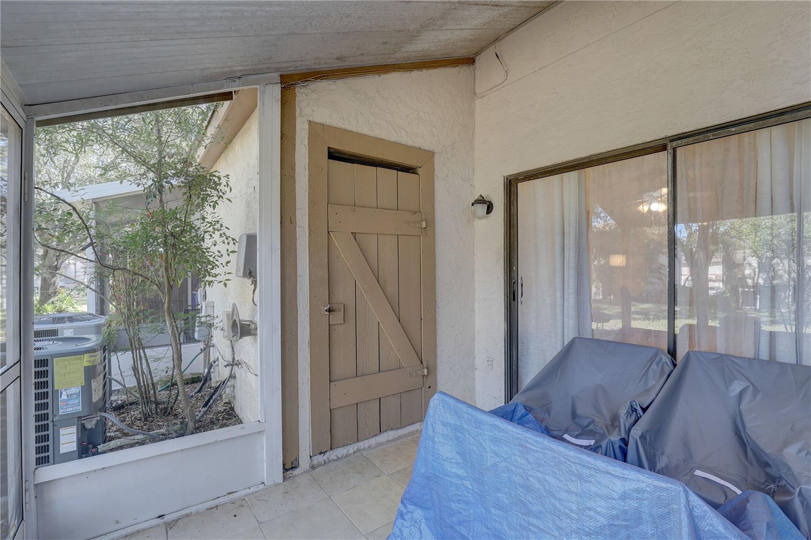 Listing photo id 32 for 3903 Brigadoon Circle