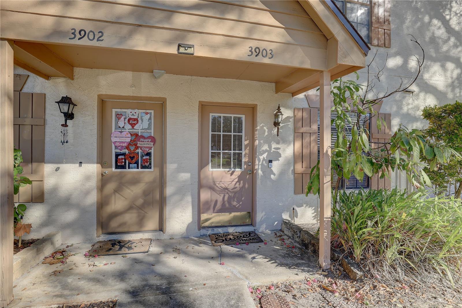 Listing photo id 3 for 3903 Brigadoon Circle