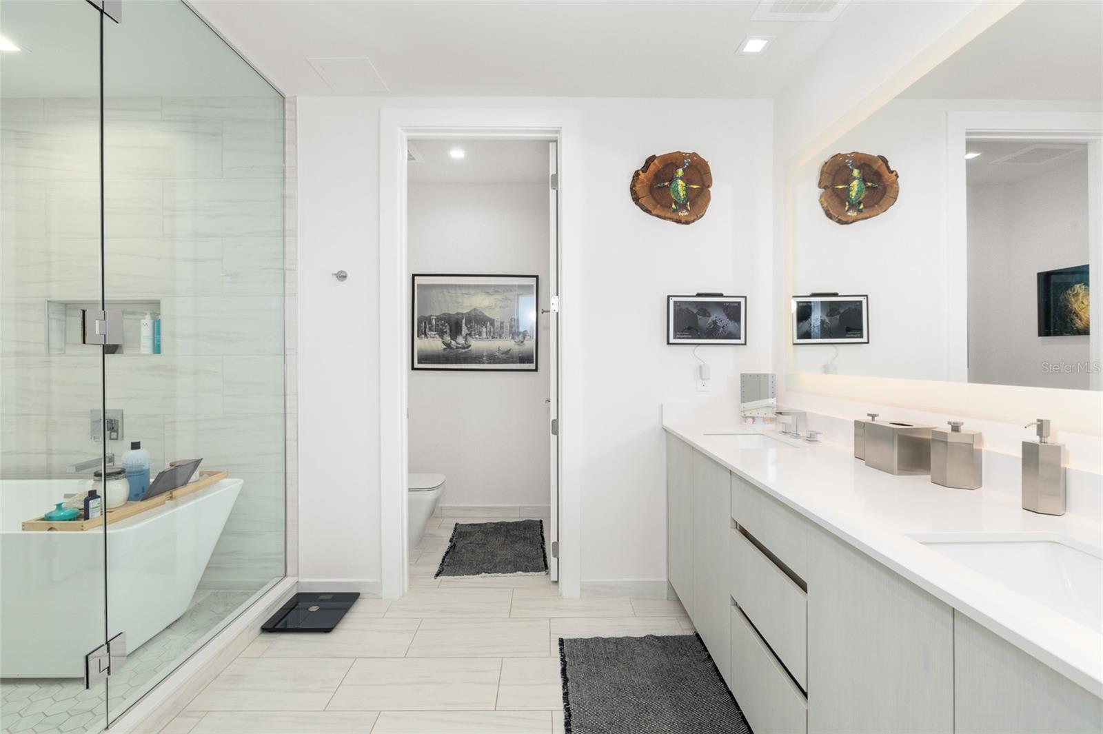 Image 37 of 79 For 5120 Marina Way 16005