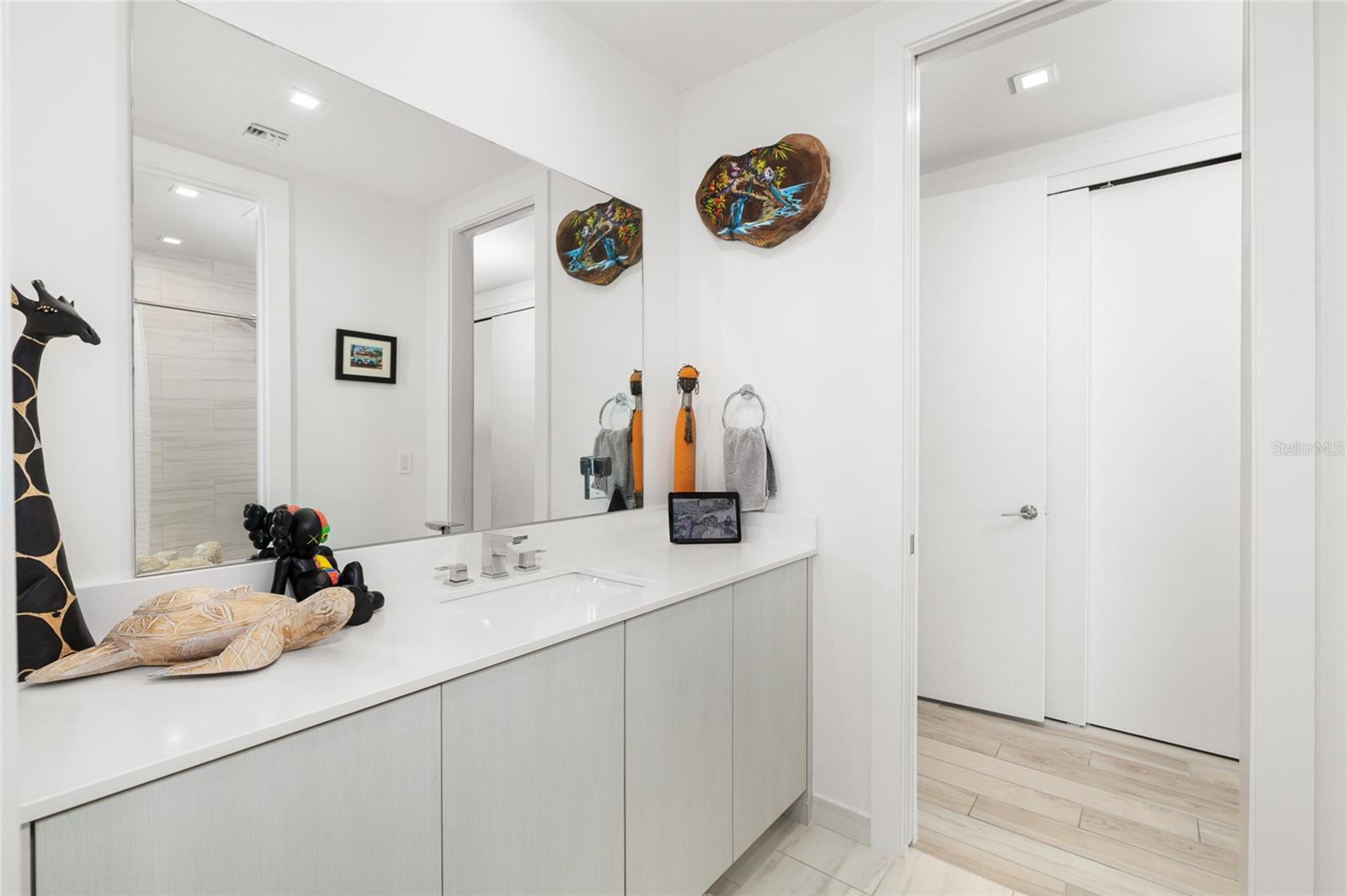 Image 47 of 79 For 5120 Marina Way 16005