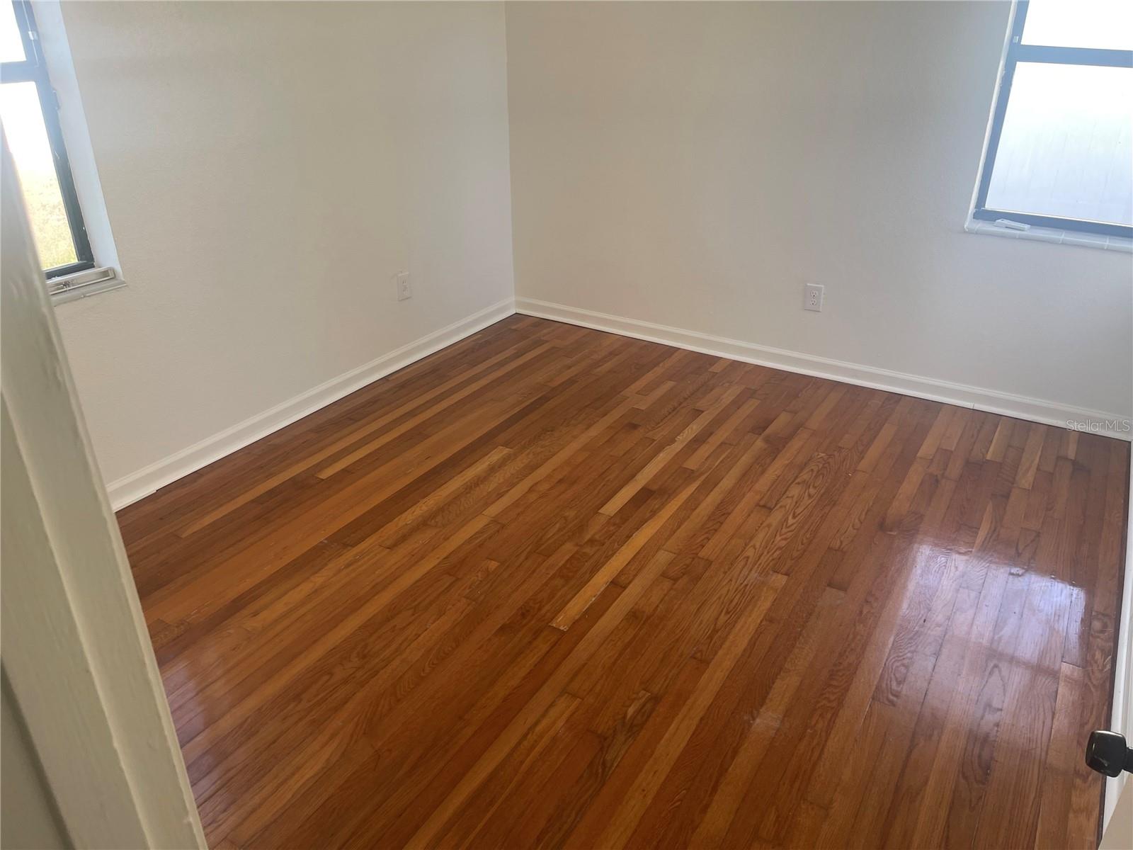 Image 7 of 11 For 6217 Foster Avenue