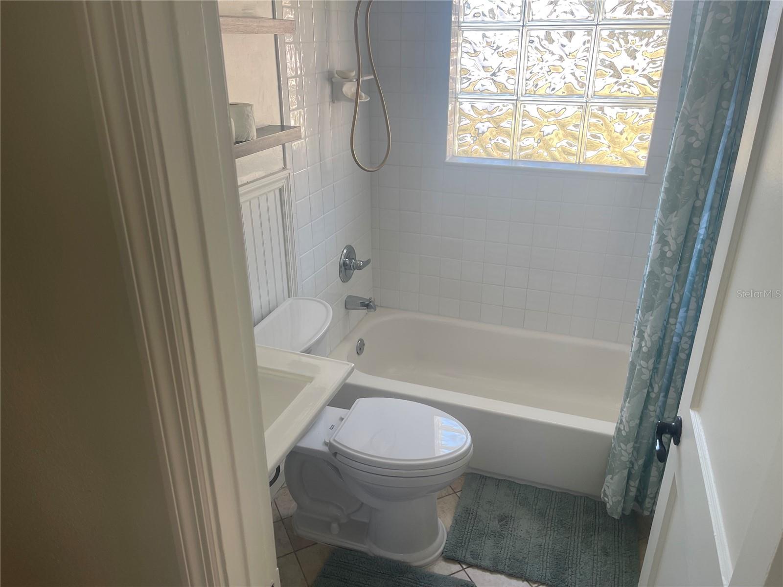 Image 8 of 11 For 6217 Foster Avenue