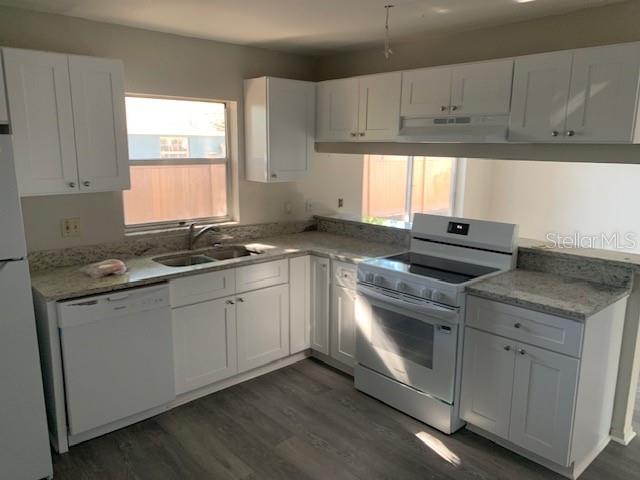 Image 4 of 9 For 9519 Pembridge Court