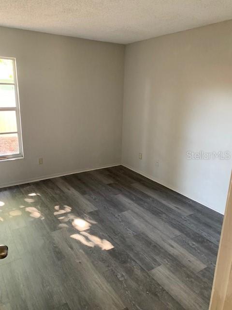 Image 8 of 9 For 9519 Pembridge Court