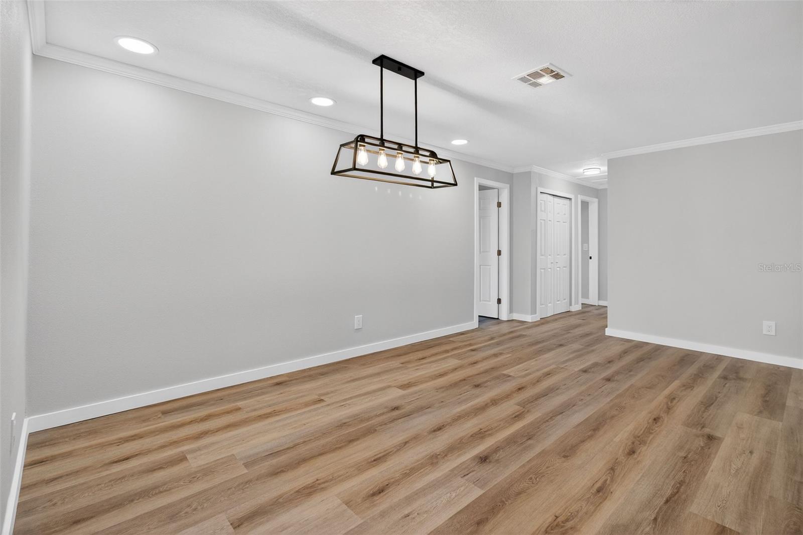 Image 29 of 54 For 5201 Denver Street Ne