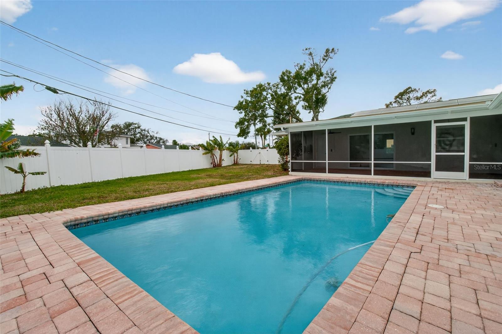 Image 4 of 54 For 5201 Denver Street Ne