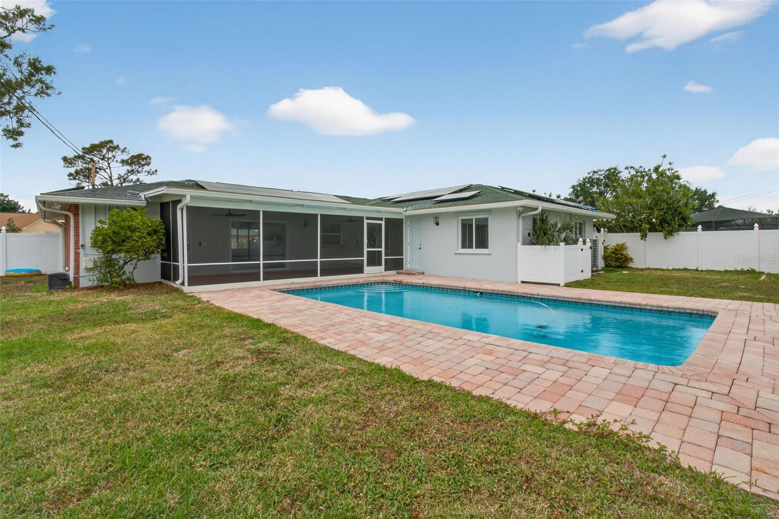 Image 5 of 54 For 5201 Denver Street Ne