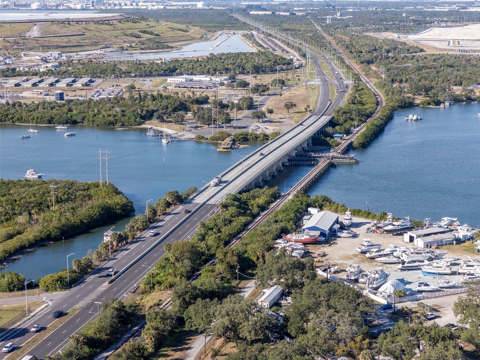 Image 21 of 35 For 10007 41 Highway