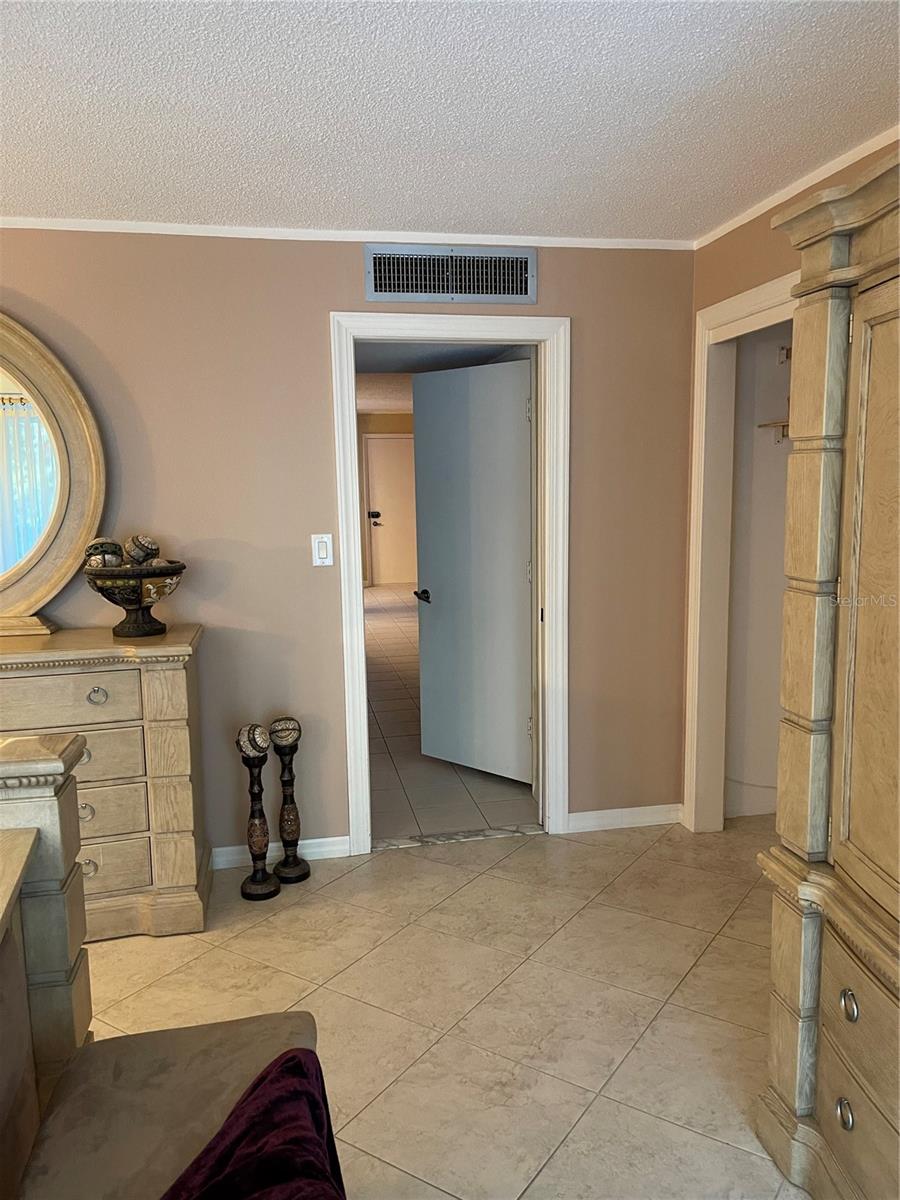 Image 29 of 42 For 2650 Pearce Drive 309