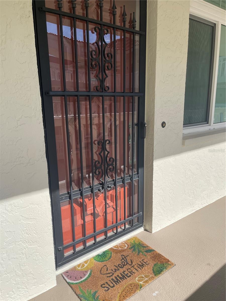 Image 9 of 42 For 2650 Pearce Drive 309