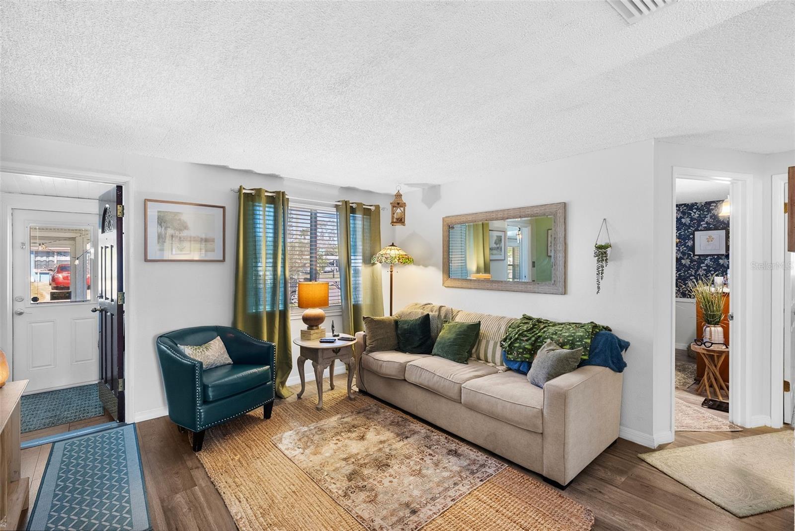 Listing photo id 8 for 10462 116th Avenue