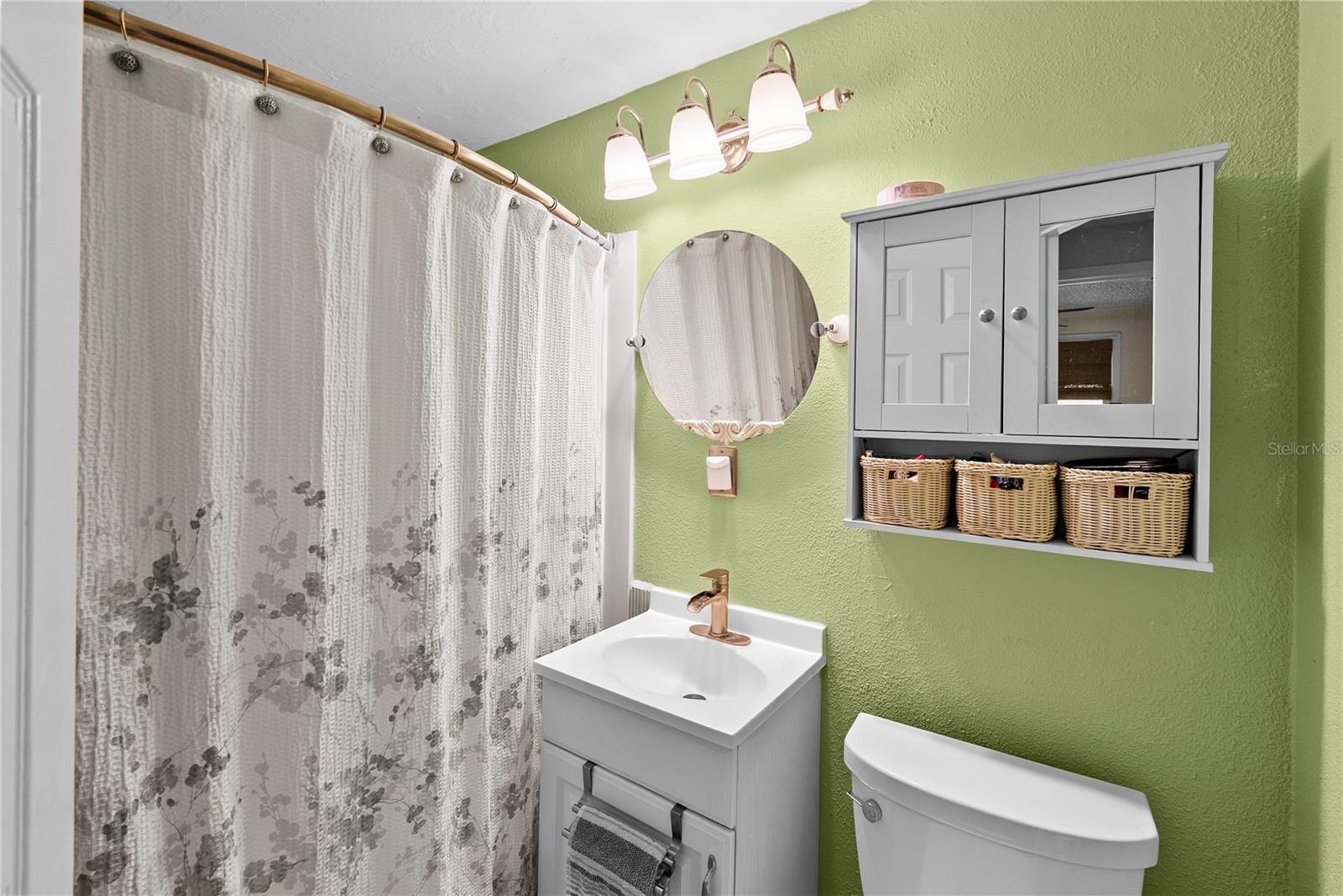 Listing photo id 19 for 10462 116th Avenue