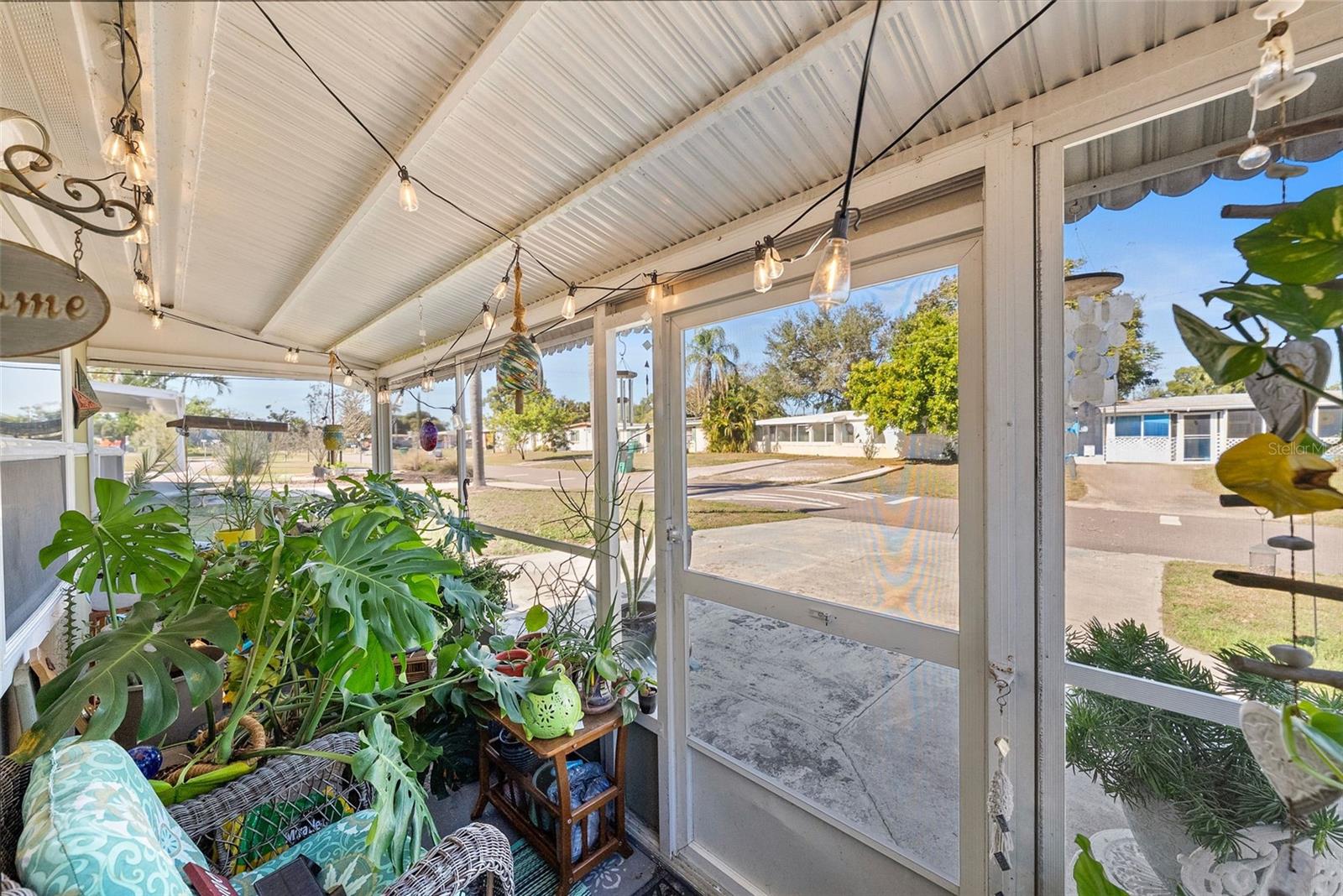 Listing photo id 3 for 10462 116th Avenue