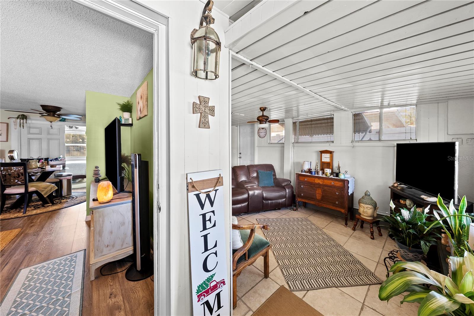 Listing photo id 4 for 10462 116th Avenue