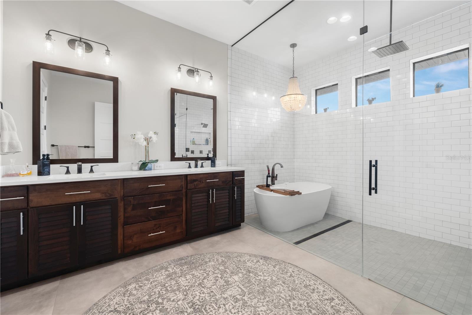 Image 24 of 60 For 4806 San Rafael Street