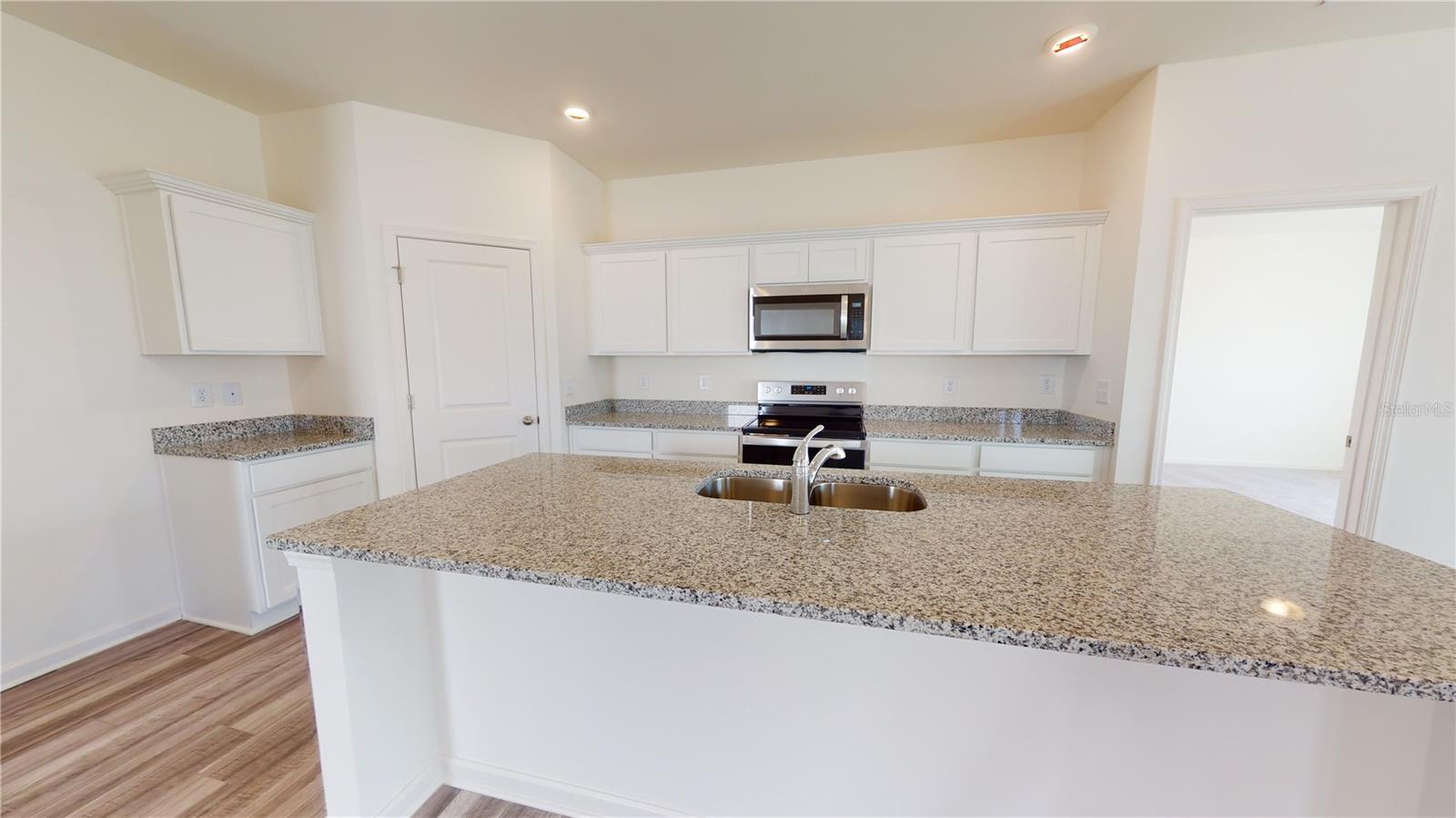 Image 3 of 5 For 8423 Margo Ann Street