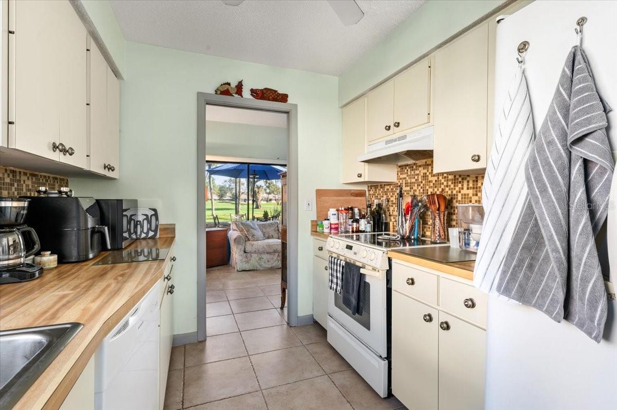 Image 10 of 55 For 5905 La Vista Lane