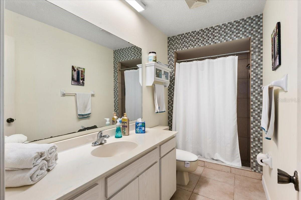 Image 24 of 55 For 5905 La Vista Lane