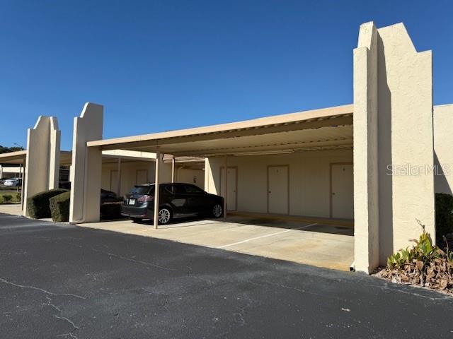 Image 17 of 66 For 11140 Carriage Hill Drive 4