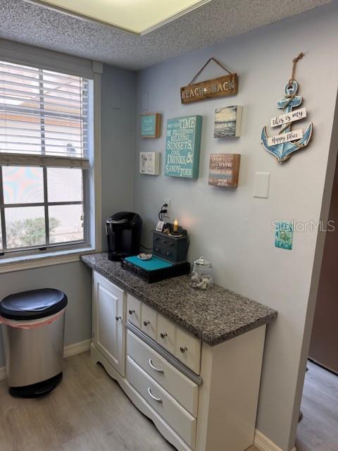 Image 21 of 66 For 11140 Carriage Hill Drive 4