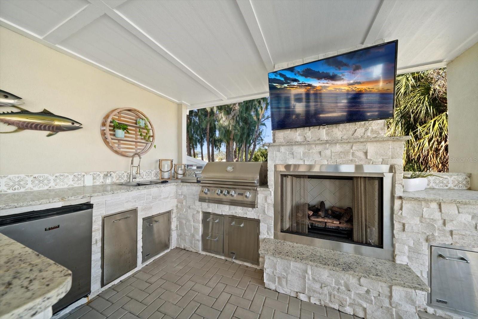 Image 11 of 91 For 300 6th Avenue