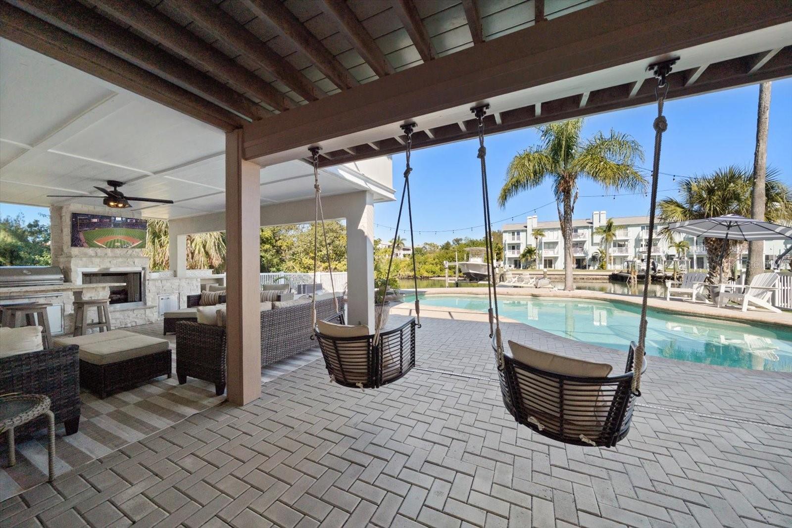 Image 2 of 91 For 300 6th Avenue