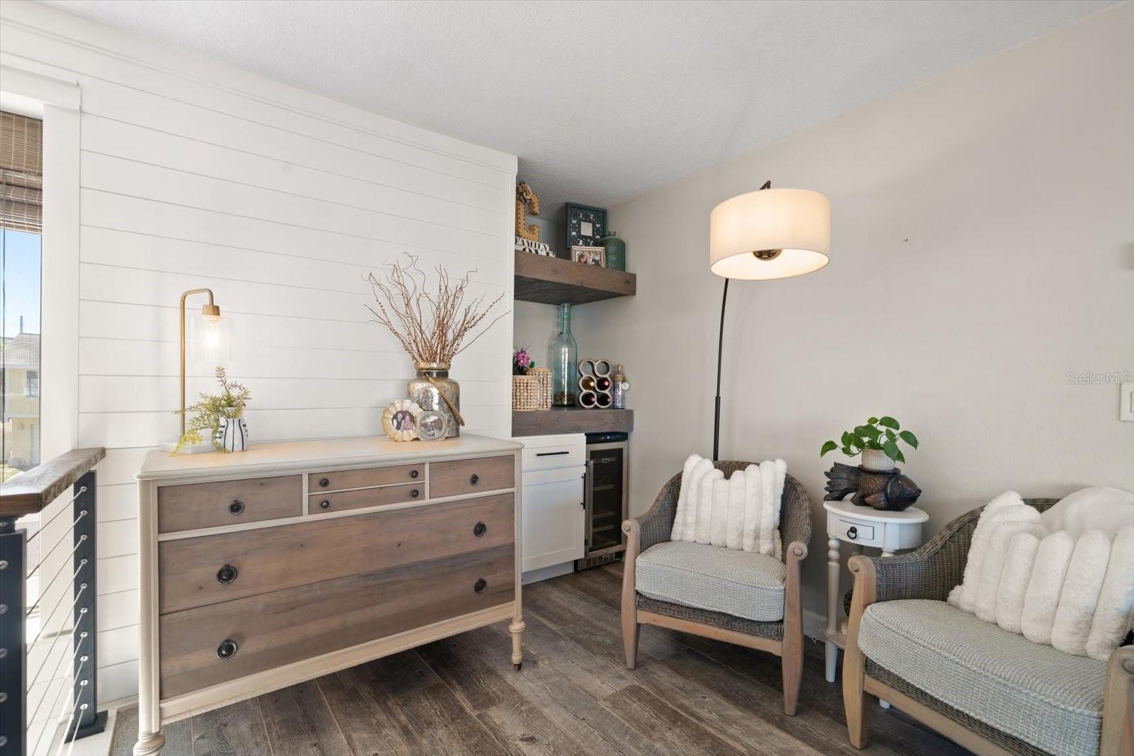 Image 30 of 91 For 300 6th Avenue