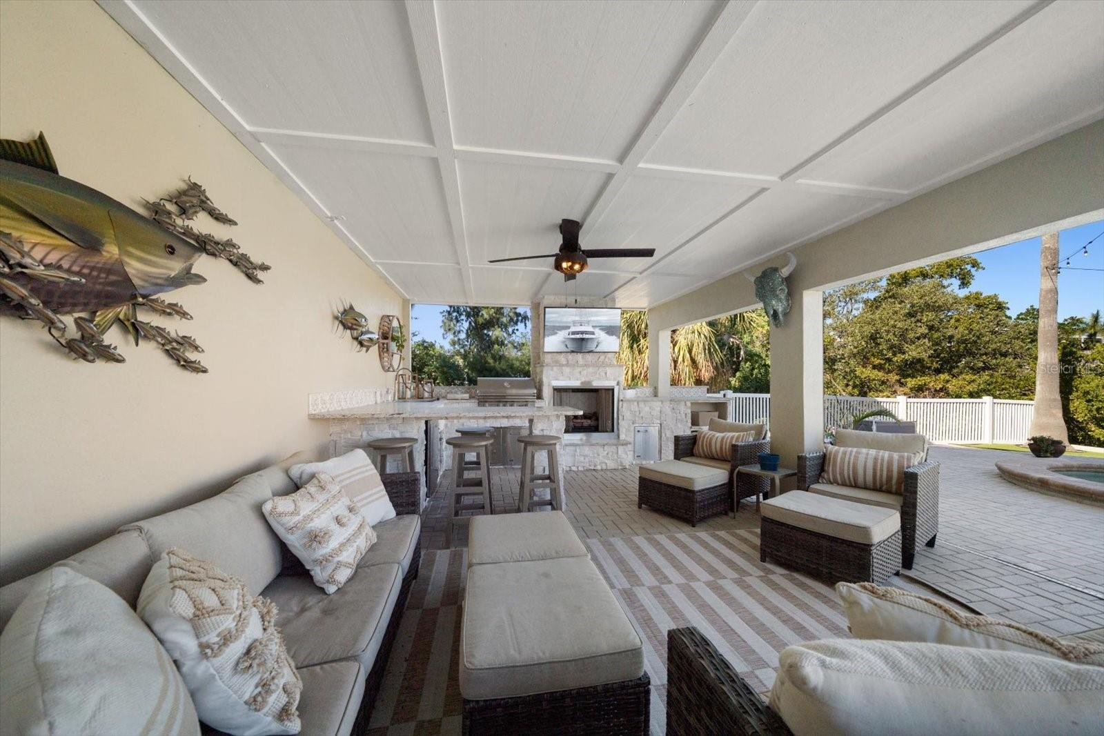 Image 42 of 91 For 300 6th Avenue