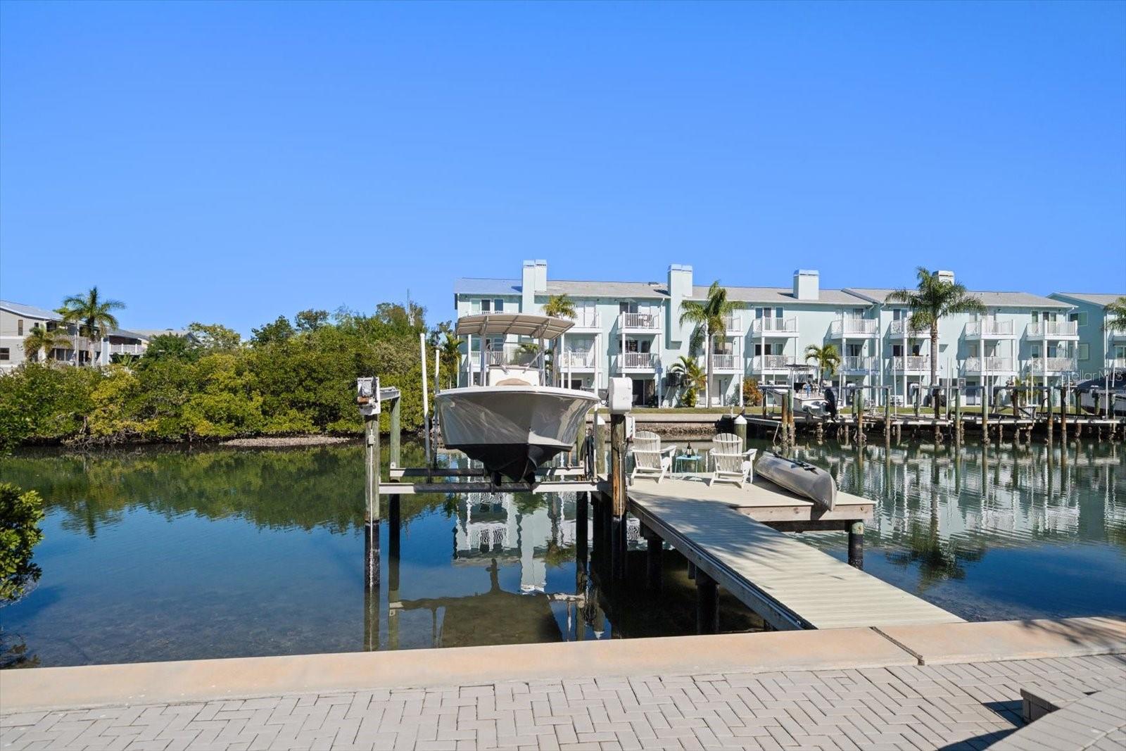 Image 59 of 91 For 300 6th Avenue