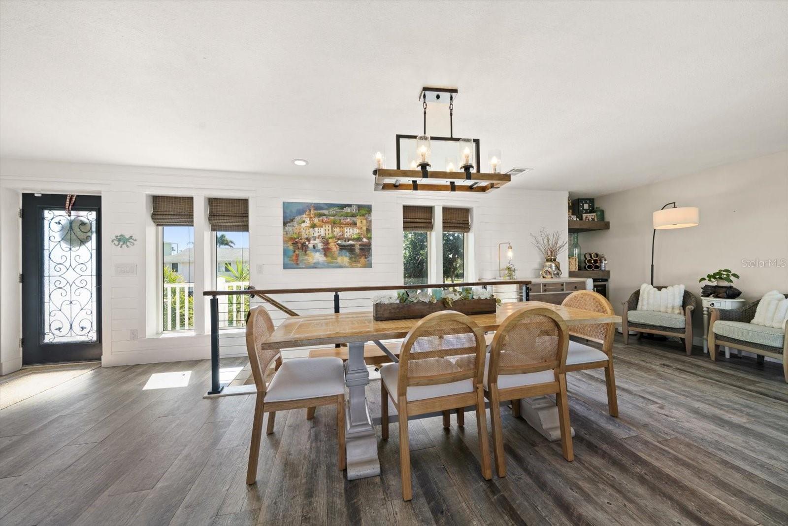 Image 7 of 91 For 300 6th Avenue