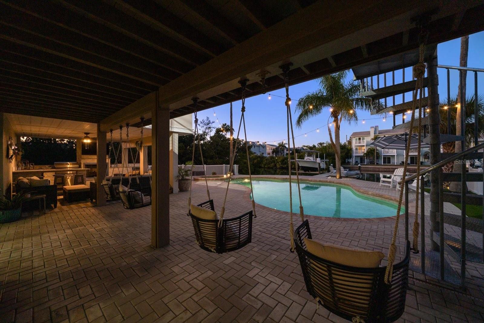 Image 70 of 91 For 300 6th Avenue