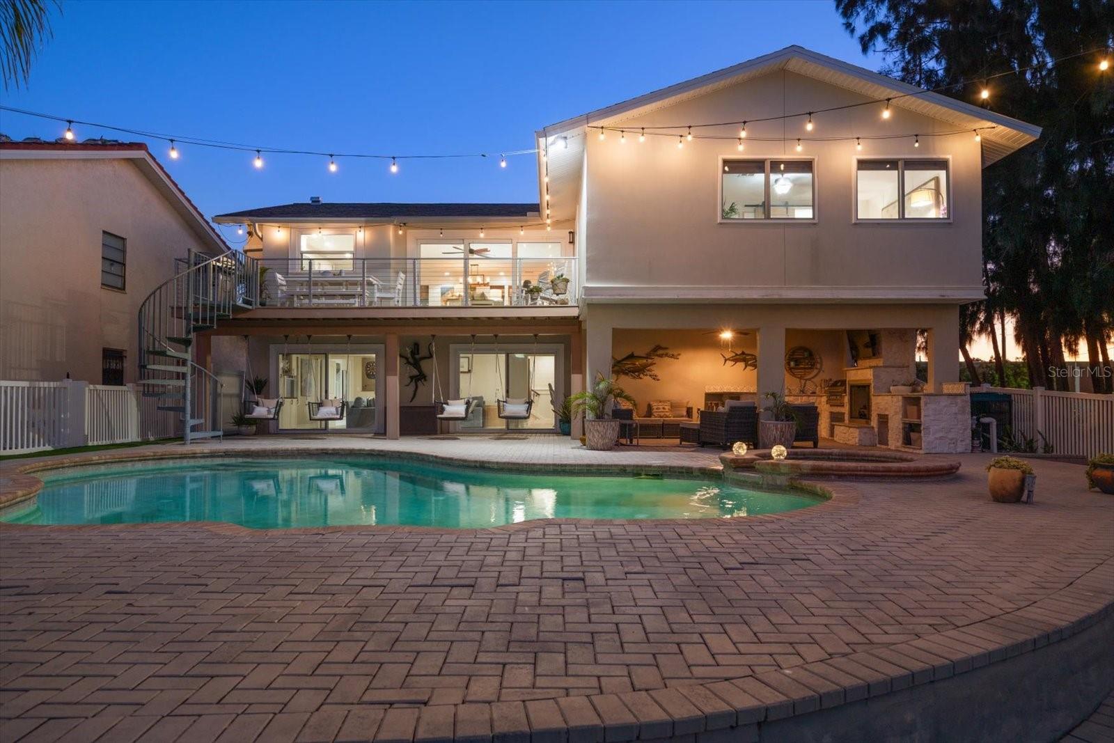 Image 87 of 91 For 300 6th Avenue