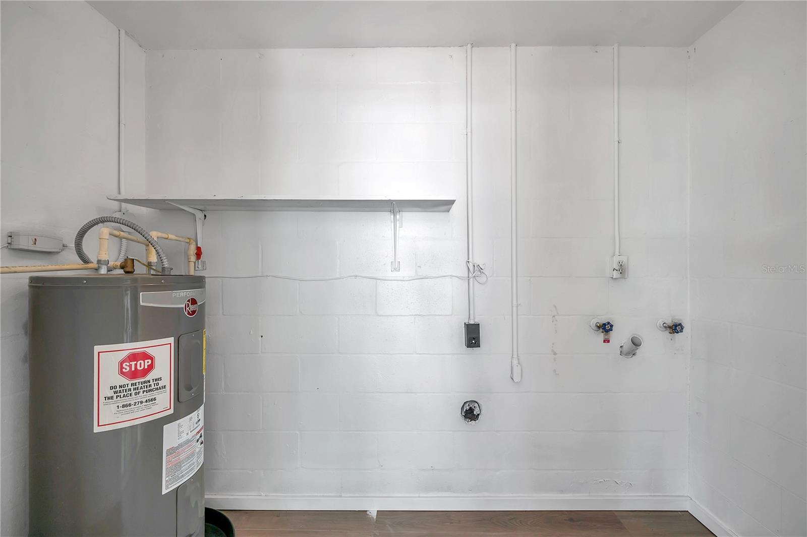 Image 19 of 24 For 304 Idlewild Avenue