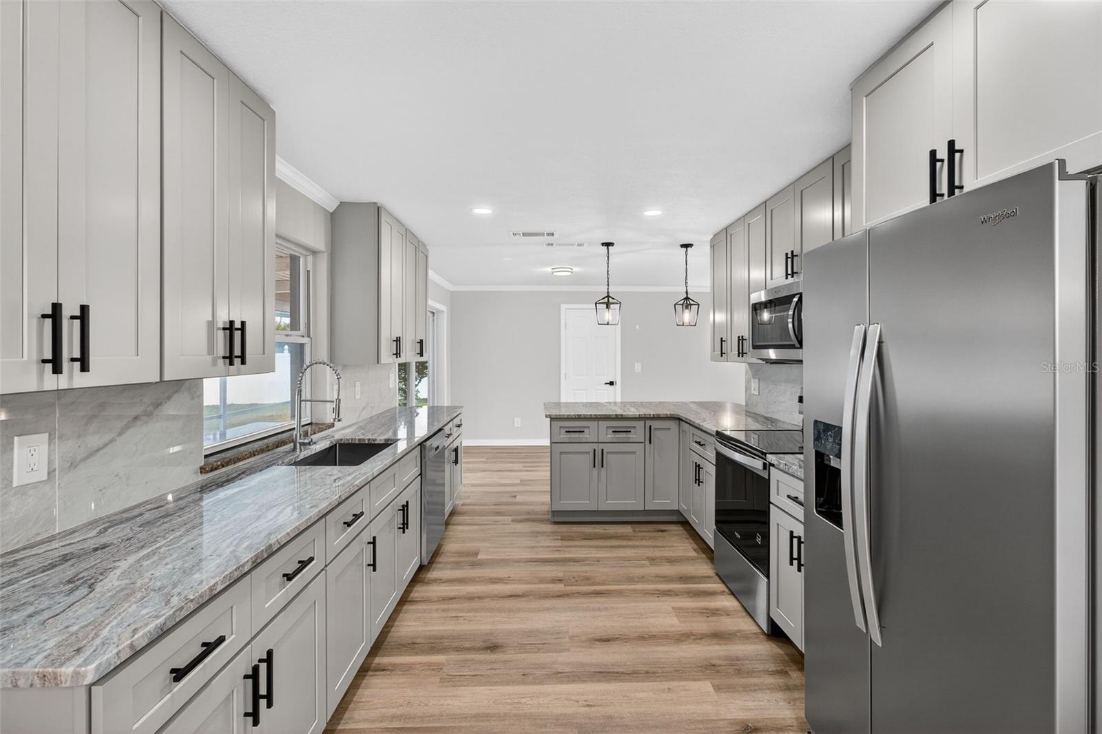 Image 14 of 51 For 5201 Denver Street Ne