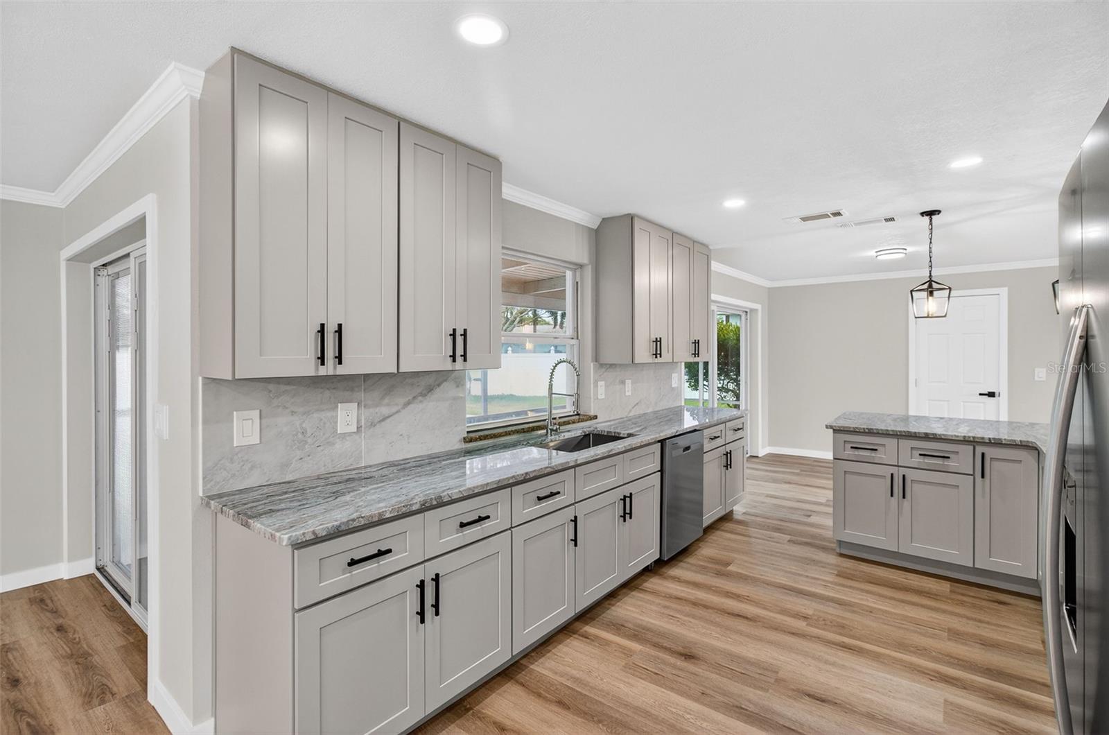 Image 15 of 51 For 5201 Denver Street Ne