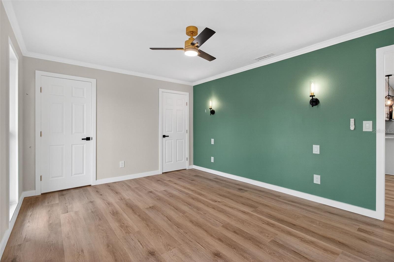 Image 18 of 51 For 5201 Denver Street Ne