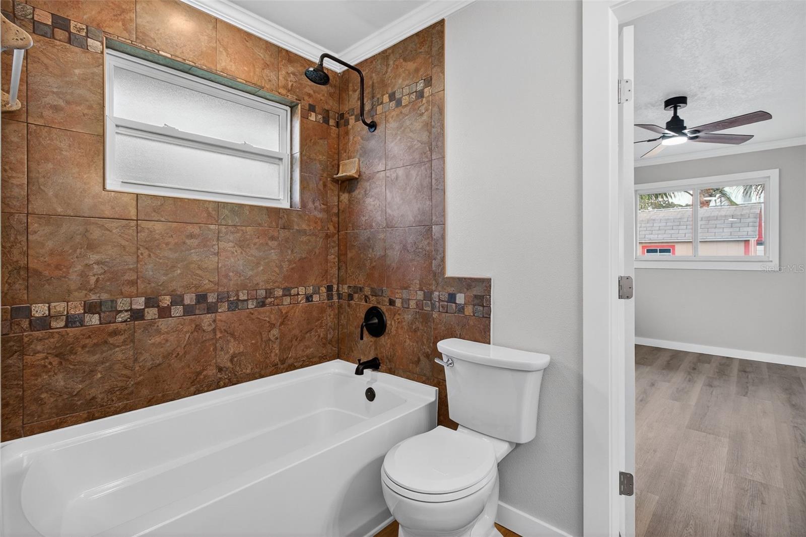 Image 32 of 51 For 5201 Denver Street Ne