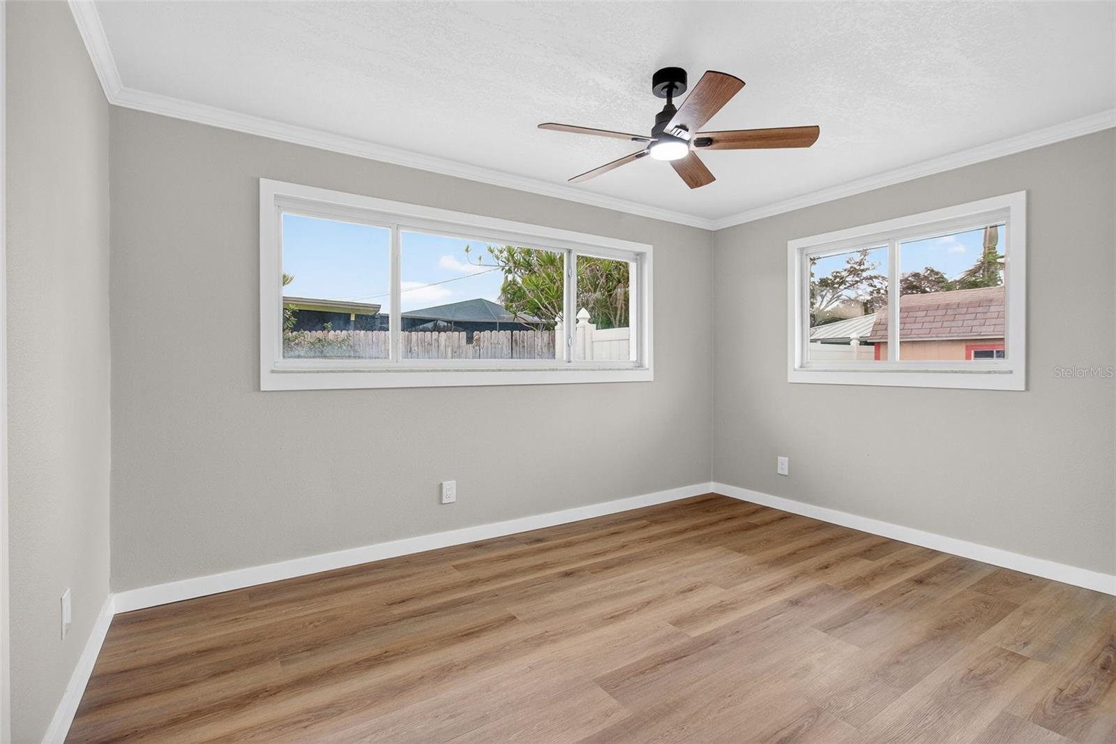 Image 33 of 51 For 5201 Denver Street Ne