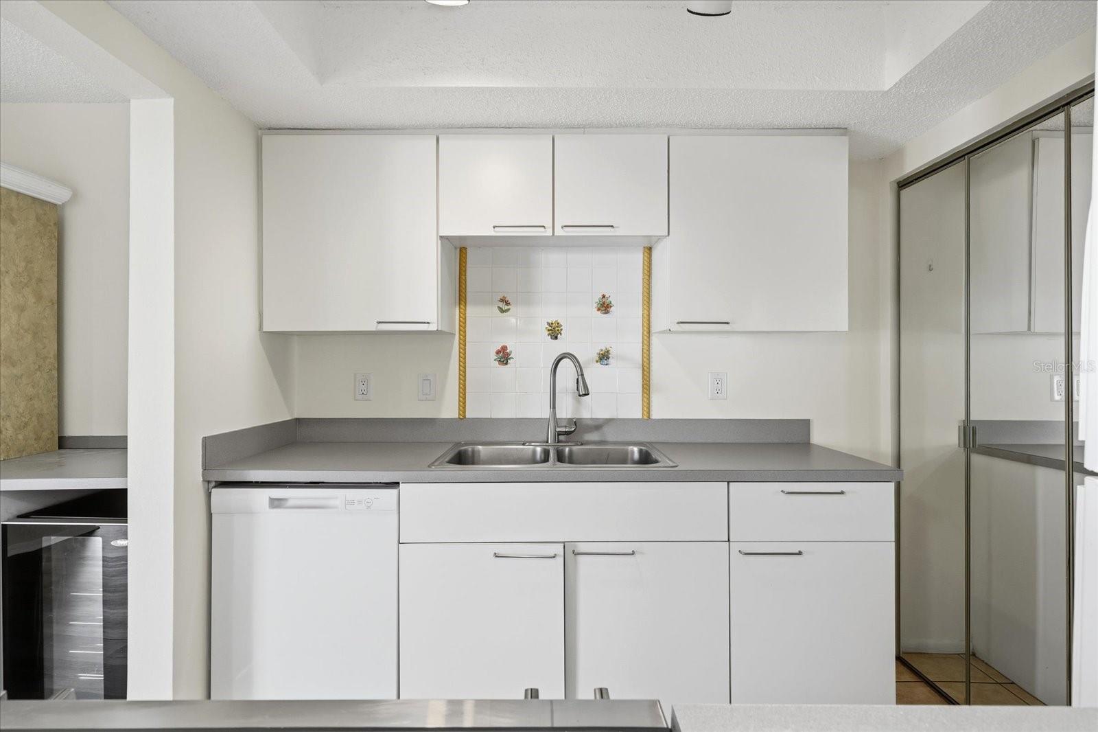 Image 10 of 22 For 723 115th Avenue N 2106