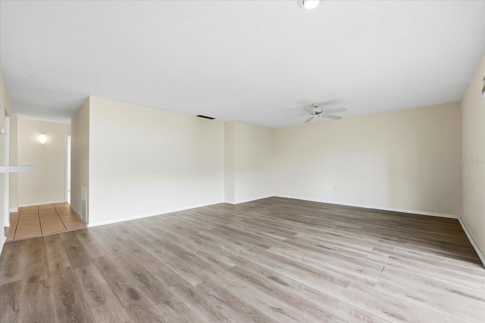 Image 3 of 22 For 723 115th Avenue N 2106