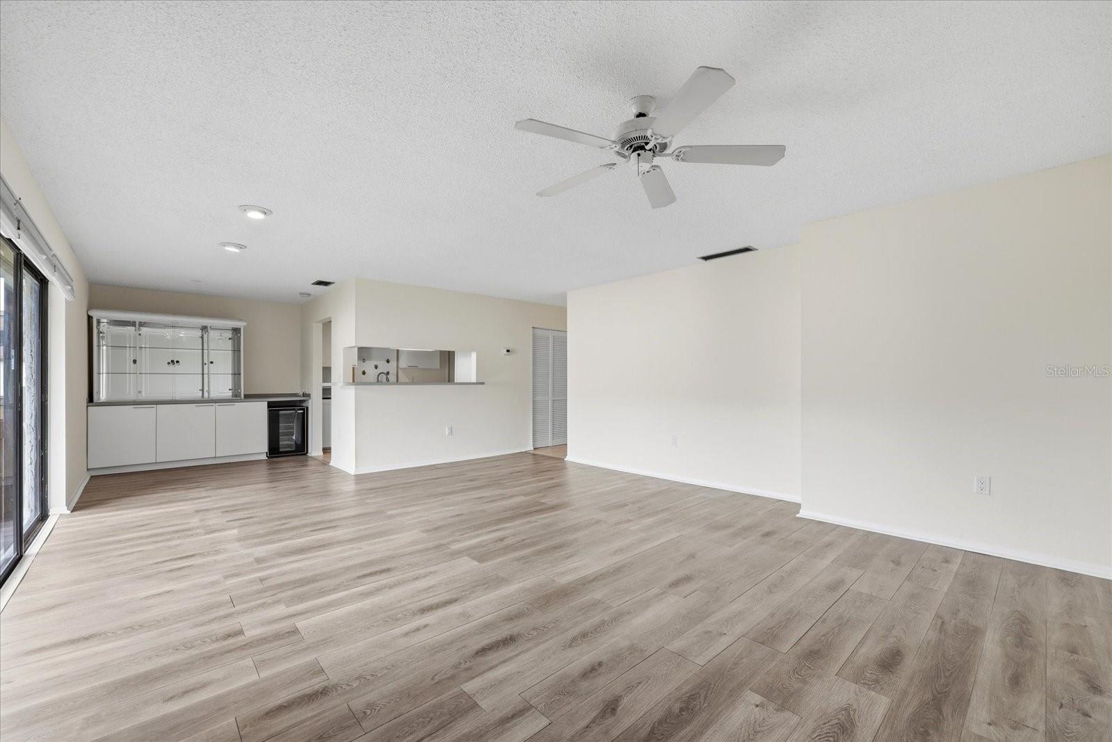 Image 6 of 22 For 723 115th Avenue N 2106